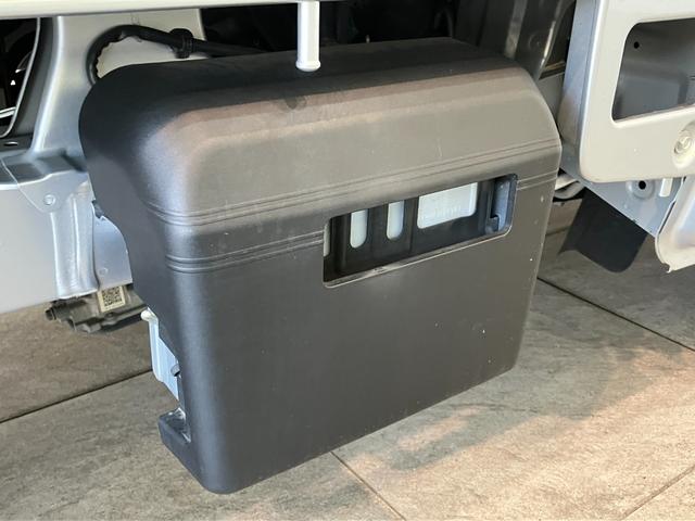ハイゼットトラックＥＸＴ　４ＷＤ　デフロック　フルセグナビ　ドラレコ　ＬＥＤ衝突被害軽減ブレーキ　コーナーセンサー　フルセグナビ　ＤＶＤ再生　Ｂｌｕｅｔｏｏｔｈ　ＵＳＢ　ドラレコ　ＥＴＣ　ＬＥＤ　オートライト　スマートキー　４枚リーフスプリング　荷台作業灯　４ＷＤ　デフロック（滋賀県）の中古車