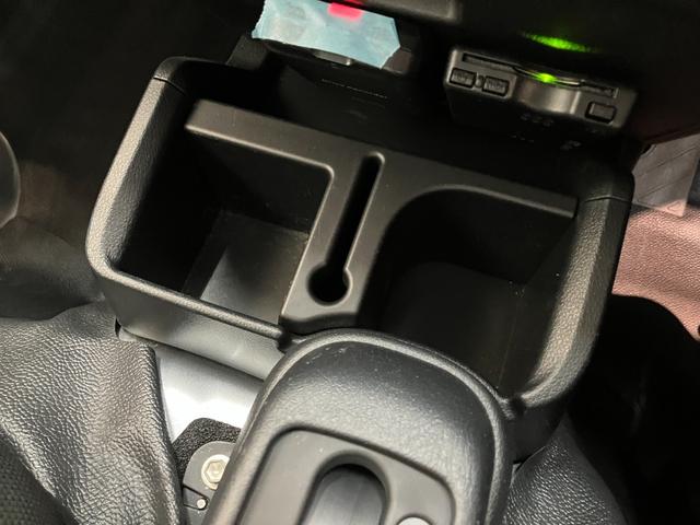 ハイゼットトラックＥＸＴ　４ＷＤ　デフロック　フルセグナビ　ドラレコ　ＬＥＤ衝突被害軽減ブレーキ　コーナーセンサー　フルセグナビ　ＤＶＤ再生　Ｂｌｕｅｔｏｏｔｈ　ＵＳＢ　ドラレコ　ＥＴＣ　ＬＥＤ　オートライト　スマートキー　４枚リーフスプリング　荷台作業灯　４ＷＤ　デフロック（滋賀県）の中古車