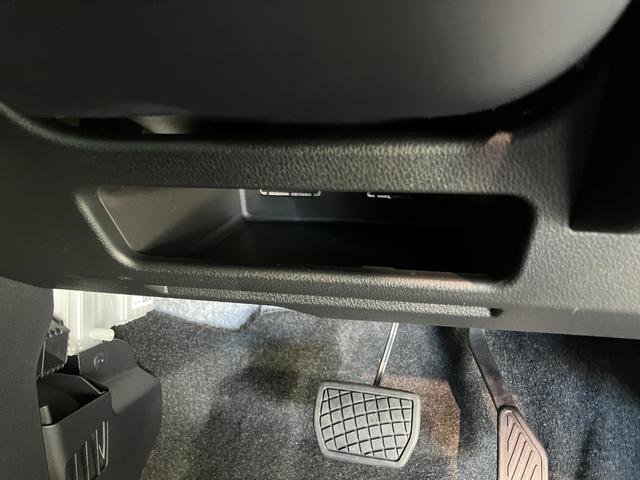 ムーヴキャンバスセオリーＧ　９型ディスプレイオーディオ　届出済未使用車衝突被害軽減ブレーキ　コーナーセンサー　９型ディスプレイオーディオ　フルセグ　Ｂｌｕｅｔｏｏｔｈ　ＵＳＢ　バックカメラ　両側電動スライドドア　前席シートヒーター　ＬＥＤ　ワイヤレス充電器　エコアイドル（滋賀県）の中古車