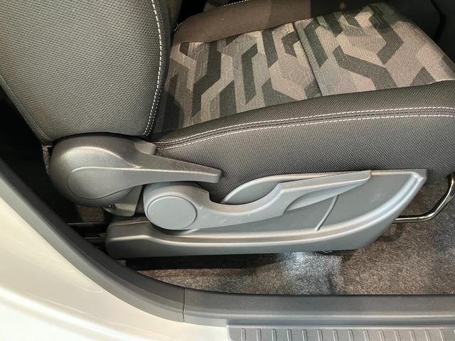タフトＧターボ　ダーククロムベンチャー　９型Ｄ．Ａ　届出済未使用車衝突被害軽減ブレーキ　コーナーセンサー　ディスプレイオーディオ　フルセグ　Ｂｌｕｅｔｏｏｔｈ　ＵＳＢ　バックカメラ　前席シートヒーター　電動パーキング　ＬＥＤ　オートライト　クルコン　オートエアコン（滋賀県）の中古車