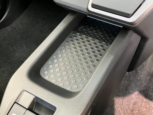 タフトＧターボ　ダーククロムベンチャー　９型Ｄ．Ａ　届出済未使用車衝突被害軽減ブレーキ　コーナーセンサー　ディスプレイオーディオ　フルセグ　Ｂｌｕｅｔｏｏｔｈ　ＵＳＢ　バックカメラ　前席シートヒーター　電動パーキング　ＬＥＤ　オートライト　クルコン　オートエアコン（滋賀県）の中古車