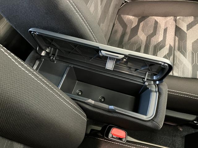 タフトＧターボ　ダーククロムベンチャー　９型Ｄ．Ａ　届出済未使用車衝突被害軽減ブレーキ　コーナーセンサー　ディスプレイオーディオ　フルセグ　Ｂｌｕｅｔｏｏｔｈ　ＵＳＢ　バックカメラ　前席シートヒーター　電動パーキング　ＬＥＤ　オートライト　クルコン　オートエアコン（滋賀県）の中古車