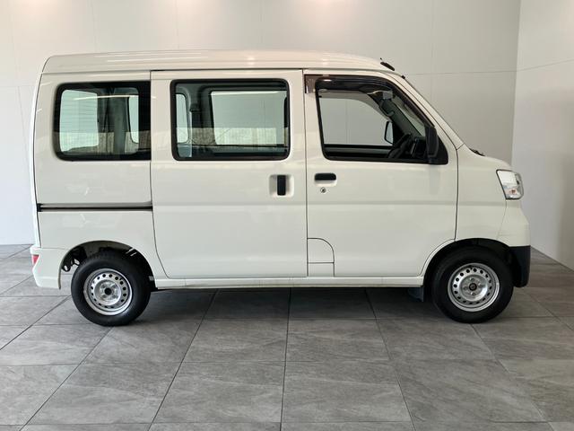 ハイゼットカーゴスペシャルSA3 4WD AT車 フルセグナビ バックカメラ衝突被害軽減ブレーキ スマアシ フルセグナビ DVD再生 Bluetooth USB バックカメラ ドラレコ オートライト マニュアルレベリング 両側スライドドア エコアイドル パートタイム4WD(滋賀県)の中古車