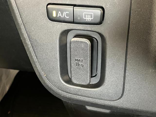 ハイゼットカーゴスペシャルSA3 4WD AT車 フルセグナビ バックカメラ衝突被害軽減ブレーキ スマアシ フルセグナビ DVD再生 Bluetooth USB バックカメラ ドラレコ オートライト マニュアルレベリング 両側スライドドア エコアイドル パートタイム4WD(滋賀県)の中古車