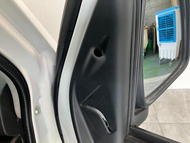 ハイゼットカーゴスペシャルSA3 4WD AT車 フルセグナビ バックカメラ衝突被害軽減ブレーキ スマアシ フルセグナビ DVD再生 Bluetooth USB バックカメラ ドラレコ オートライト マニュアルレベリング 両側スライドドア エコアイドル パートタイム4WD(滋賀県)の中古車