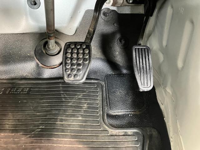 ハイゼットカーゴスペシャルSA3 4WD AT車 フルセグナビ バックカメラ衝突被害軽減ブレーキ スマアシ フルセグナビ DVD再生 Bluetooth USB バックカメラ ドラレコ オートライト マニュアルレベリング 両側スライドドア エコアイドル パートタイム4WD(滋賀県)の中古車