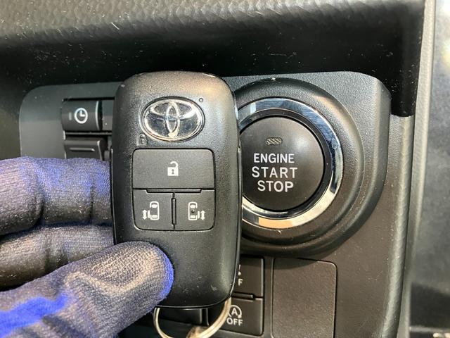 ルーミーカスタムＧ　４ＷＤ　フルセグナビ　パノラマカメラ　ドラレコ衝突被害軽減ブレーキ　コーナーセンサー　フルセグナビ　Ｂｌｕｅｔｏｏｔｈ　ＤＶＤ　パノラマカメラ　前後ドラレコ　ＥＴＣ　両側電動スライドドア　ＬＥＤ　レーダークルーズコントロール　前席シートヒーター（滋賀県）の中古車