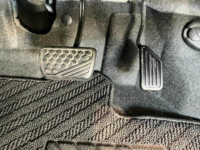 ルーミーカスタムＧ　４ＷＤ　フルセグナビ　パノラマカメラ　ドラレコ衝突被害軽減ブレーキ　コーナーセンサー　フルセグナビ　Ｂｌｕｅｔｏｏｔｈ　ＤＶＤ　パノラマカメラ　前後ドラレコ　ＥＴＣ　両側電動スライドドア　ＬＥＤ　レーダークルーズコントロール　前席シートヒーター（滋賀県）の中古車