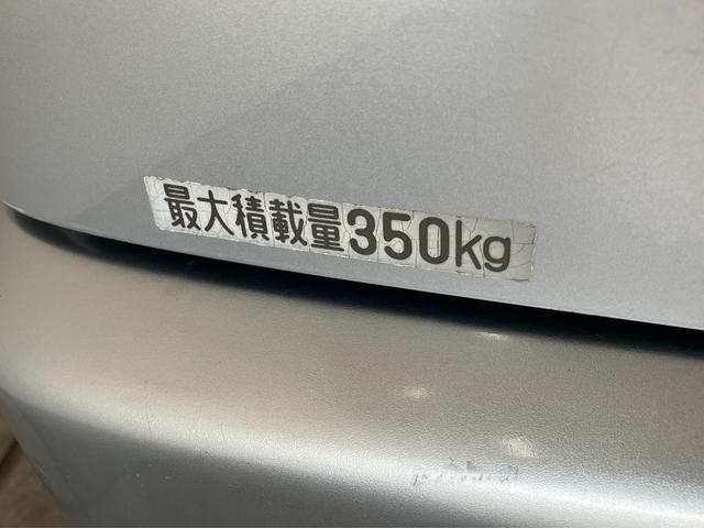ハイゼットカーゴＤＸ　４ＷＤ　５ＭＴ　前席パワーウインドウ　車検整備付マニュアルエアコン　マニュアルレベリング　前席パワーウインドウ　両側スライドドア　ＡＭ／ＦＭラジオ　パートタイム４ＷＤ　５速マニュアルミッション車（滋賀県）の中古車