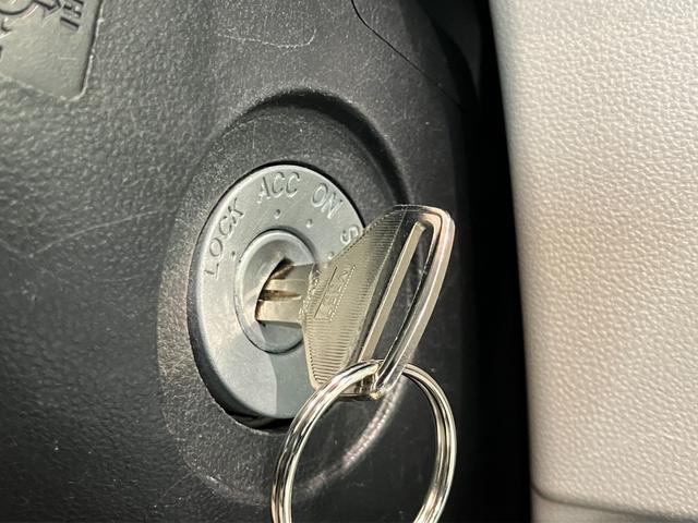 ムーヴＬ　ＳＡ３　４ＷＤ　フルセグナビ　バックカメラ　ＥＴＣ衝突被害軽減ブレーキ　フルセグナビ　ＤＶＤ再生　Ｂｌｕｅｔｏｏｔｈ　バックカメラ　ＥＴＣ　シートヒーター　電動格納式ミラー　マニュアルレベリング　エコアイドル　フルタイム４ＷＤ（滋賀県）の中古車