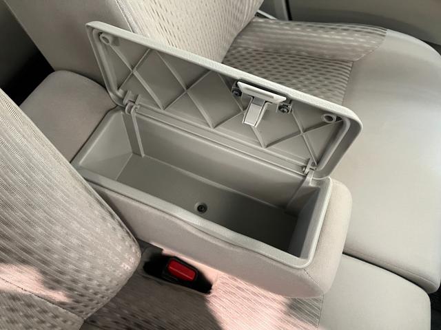 ムーヴＬ　ＳＡ３　４ＷＤ　フルセグナビ　バックカメラ　ＥＴＣ衝突被害軽減ブレーキ　フルセグナビ　ＤＶＤ再生　Ｂｌｕｅｔｏｏｔｈ　バックカメラ　ＥＴＣ　シートヒーター　電動格納式ミラー　マニュアルレベリング　エコアイドル　フルタイム４ＷＤ（滋賀県）の中古車