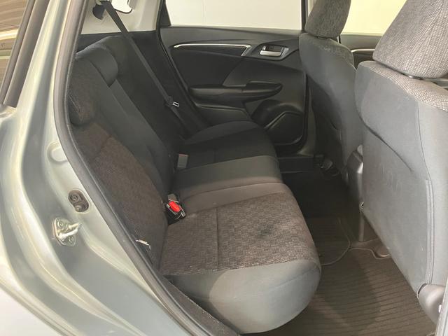 フィット１３Ｇ・Ｌパッケージ　ワンセグナビ　バックカメラ　車検整備付衝突被害軽減ブレーキ　ワンセグナビ　Ｂｌｕｅｔｏｏｔｈ　バックカメラ　ＥＴＣ　ＬＥＤ　オートライト　オートエアコン　電格ミラー　クルーズコントロール　スマートキー　タイヤ４本新品交換済み（滋賀県）の中古車