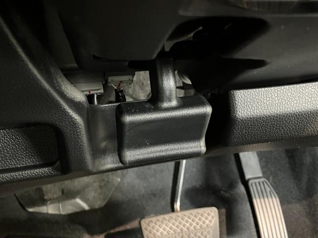 フィット１３Ｇ・Ｌパッケージ　ワンセグナビ　バックカメラ　車検整備付衝突被害軽減ブレーキ　ワンセグナビ　Ｂｌｕｅｔｏｏｔｈ　バックカメラ　ＥＴＣ　ＬＥＤ　オートライト　オートエアコン　電格ミラー　クルーズコントロール　スマートキー　タイヤ４本新品交換済み（滋賀県）の中古車