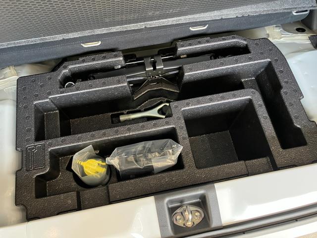 ミライースＧ　ＳＡ３　コーナーセンサー　ＬＥＤ　届出済未使用車衝突被害軽減ブレーキ　スマアシ３　コーナーセンサー　バックカメラ（ナビ装着時用）　電動格納式ミラー　マニュアルレベリング　スマートキー　ＬＥＤヘッドライト　オートライト　シートヒーター　エコアイドル（滋賀県）の中古車