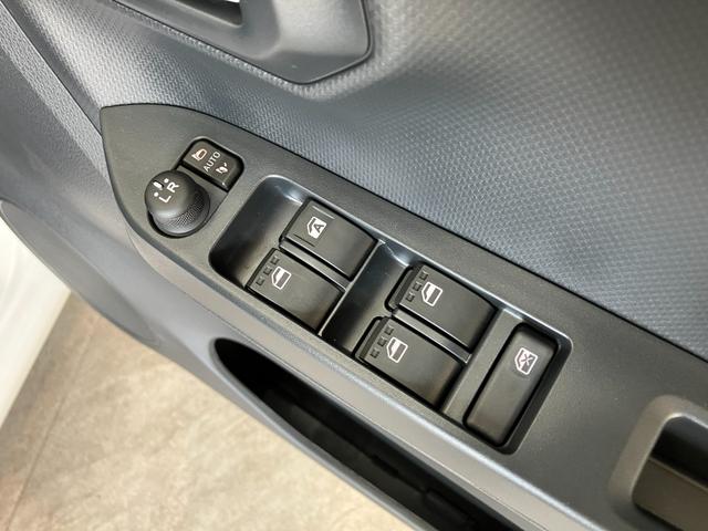 ミライースＧ　ＳＡ３　コーナーセンサー　ＬＥＤ　届出済未使用車衝突被害軽減ブレーキ　スマアシ３　コーナーセンサー　バックカメラ（ナビ装着時用）　電動格納式ミラー　マニュアルレベリング　スマートキー　ＬＥＤヘッドライト　オートライト　シートヒーター　エコアイドル（滋賀県）の中古車