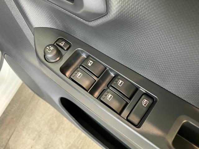 ミライースＸ　ＳＡ３　電格ミラー　キーレス　ＬＥＤ　届出済未使用車衝突被害軽減ブレーキ　スマアシ３　コーナーセンサー　バックカメラ（ナビ装着時用）　ＬＥＤヘッドライト　電動格納式ミラー　マニュアルレベリング　キーレスエントリー　オートライト　エコアイドル（滋賀県）の中古車