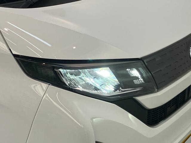 ムーヴL コーナーセンサー LED キーレス オートライト衝突被害軽減ブレーキ コーナーセンサー バックカメラ(ナビ装着時用) 両側スライドドア LEDヘッドライト オートライト マニュアルエアコン キーレスエントリー 電動格納式ミラー エコアイドル(滋賀県)の中古車