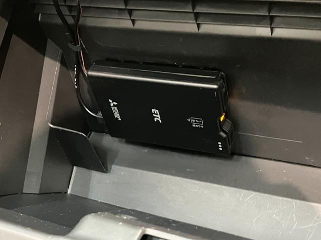 コペン20thアニバーサリーエディション フルセグナビ Bカメラフルセグナビ DVD再生 Bluetooth USB バックカメラ 前後ドラレコ ETC パドルシフト MOMO製ハンドル BBS製アルミホイール シートヒーター LED オートライト スマートキー(滋賀県)の中古車