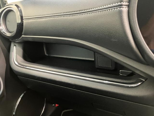 アクアＧ　Ｇ’ｓ　フルセグナビ　Ｂカメラ　ドラレコ　スマートキーフルセグナビ　ＤＶＤ再生　Ｂｌｕｅｔｏｏｔｈ　バックカメラ　ドラレコ　ＥＴＣ　クルーズコントロール　ＬＥＤ　オートライト　オートエアコン　電動格納式ミラー　スマートキー　ハイブリッド車（滋賀県）の中古車