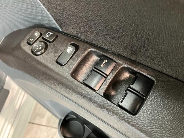 デリカD:2S フルセグナビ バックカメラ 両側パワスラ 車検整備付フルセグナビ DVD再生 Bluetooth USB バックカメラ ETC 両側電動スライドドア HIDヘッドライト スマートキー オートエアコン オートライト 電格ミラー タイヤ4本新品交換済み(滋賀県)の中古車