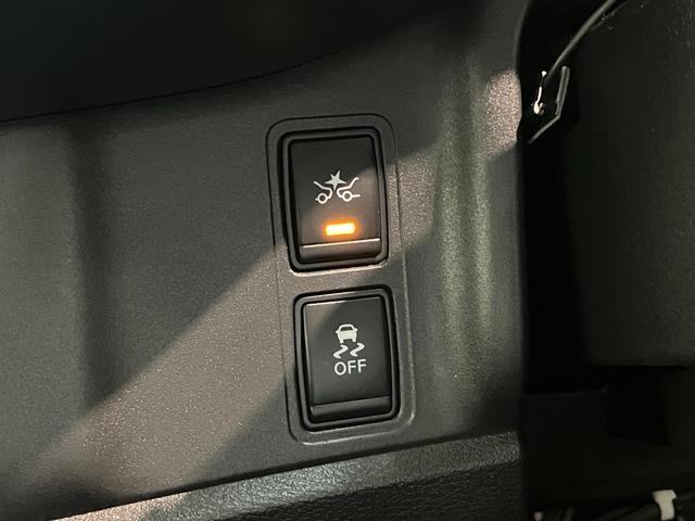 セレナハイウェイスターＶセレクション　９型ナビ　プロパイロット衝突被害軽減ブレーキ　フルセグナビ　ＤＶＤ・ブルーレイ再生　Ｂｌｕｅｔｏｏｔｈ　ＵＳＢ　パノラマカメラ　ドラレコ　ＥＴＣ　フリップダウンモニター　駐車支援システム　プロパイロット　両側電動スライドドア（滋賀県）の中古車