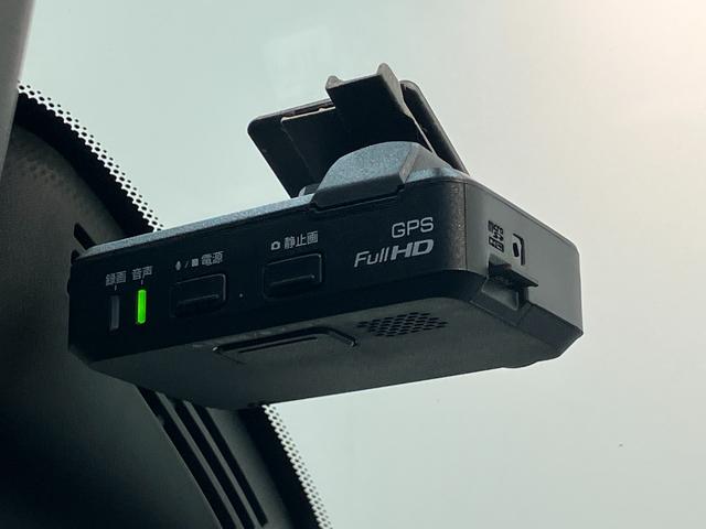 セレナハイウェイスターＶセレクション　９型ナビ　プロパイロット衝突被害軽減ブレーキ　フルセグナビ　ＤＶＤ・ブルーレイ再生　Ｂｌｕｅｔｏｏｔｈ　ＵＳＢ　パノラマカメラ　ドラレコ　ＥＴＣ　フリップダウンモニター　駐車支援システム　プロパイロット　両側電動スライドドア（滋賀県）の中古車