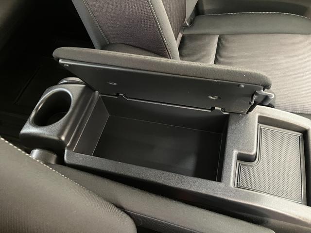 セレナハイウェイスターＶセレクション　９型ナビ　プロパイロット衝突被害軽減ブレーキ　フルセグナビ　ＤＶＤ・ブルーレイ再生　Ｂｌｕｅｔｏｏｔｈ　ＵＳＢ　パノラマカメラ　ドラレコ　ＥＴＣ　フリップダウンモニター　駐車支援システム　プロパイロット　両側電動スライドドア（滋賀県）の中古車