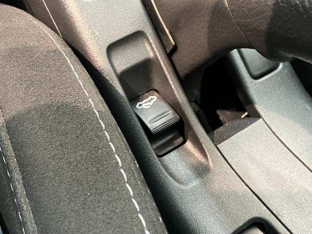 コペンGRスポーツ フルセグナビ バックカメラ HKSマフラーGR専用サスペンション フルセグナビ DVD Bluetooth USB ETC MOMOハンドル レカロシート BBSアルミ シートヒーター LED HKSマフラー タイヤ4本新品交換済(滋賀県)の中古車
