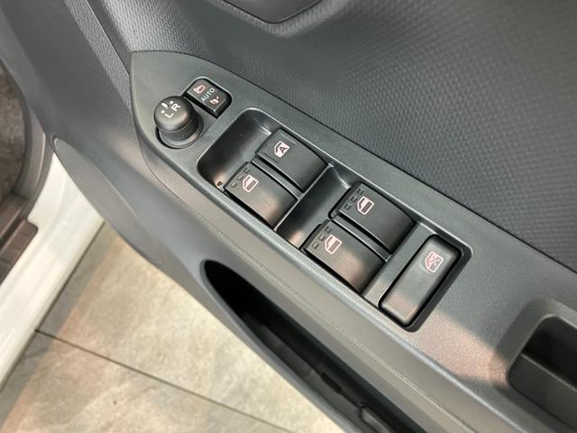 ミライースＧ　ＳＡ３　スマートキー　ＬＥＤ　届出済未使用車衝突被害軽減ブレーキ　スマアシ３　コーナーセンサー　バックカメラ（ナビ装着時用）　電動格納式ミラー　マニュアルレベリング　スマートキー　ＬＥＤヘッドライト　オートライト　シートヒーター　エコアイドル（滋賀県）の中古車