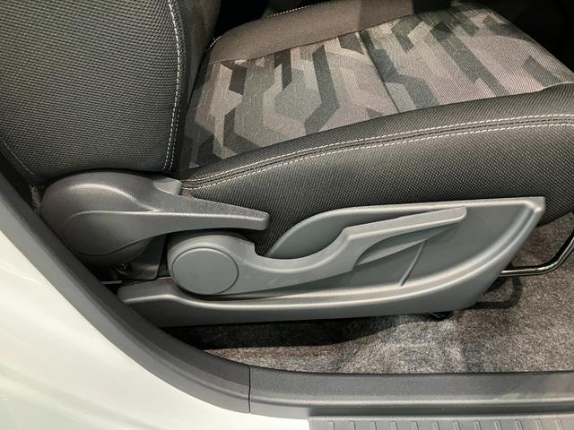 タフトGダーククロムベンチャー 9型DA Bカメラ 届出済未使用車衝突被害軽減ブレーキ コーナーセンサー ディスプレイオーディオ フルセグ Bluetooth USB バックカメラ 前席シートヒーター 電動パーキング LED オートライト クルコン オートエアコン(滋賀県)の中古車