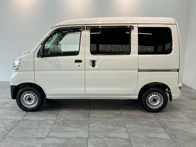 ハイゼットカーゴDX SA3 フルセグナビ キーレス AT車 前席P/W衝突被害軽減ブレーキ スマアシ キーレス 前席パワーウインドウ フルセグナビ DVD再生 Bluetooth LED オートライト マニュアルレベリング エコアイドル タイヤ4本新品交換済み(滋賀県)の中古車