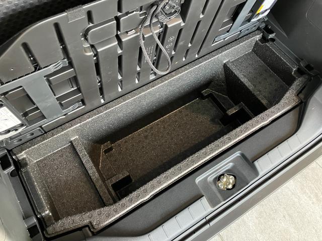 タントファンクロスターボ 10型フルセグナビ パノラマ 車検整備付衝突被害軽減ブレーキ コーナーセンサー 10型フルセグナビ Bluetooth DVD再生 USB パノラマカメラ 前後ドラレコ 両側電動スライドドア 前席シートヒーター LED レーダークルーズ(滋賀県)の中古車