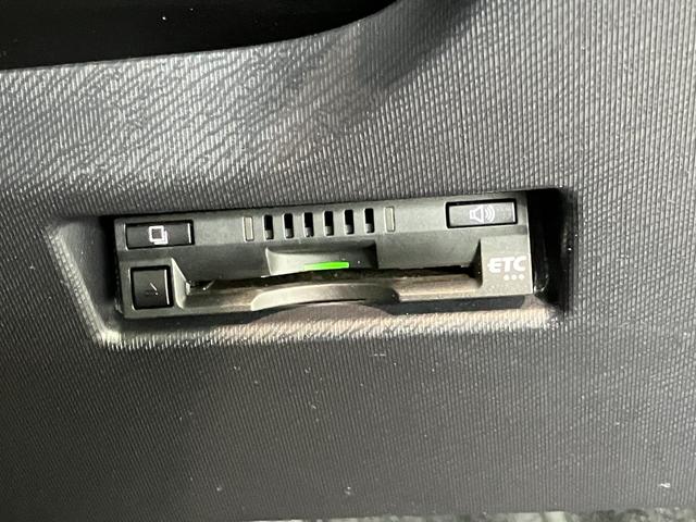 アクアSスタイルブラック フルセグナビ バックカメラ スマートキートヨタセーフティセンス フルセグナビ DVD再生 Bluetooth USB バックカメラ ETC オートエアコン オートライト 社外アルミ 電動格納式ミラー スマートキー ハイブリッド車(滋賀県)の中古車