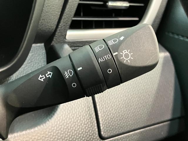 トールカスタムＧ　９型ディスプレイオーディオ　バックカメラ衝突被害軽減ブレーキ　コーナーセンサー　９型ディスプレイオーディオ　フルセグ　Ｂｌｕｅｔｏｏｔｈ　ＵＳＢ　バックカメラ　両側電動スライドドア　ＬＥＤ　レーダークルーズ　スマートキー　エコアイドル（滋賀県）の中古車