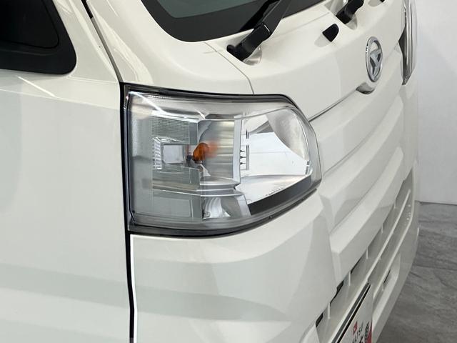 ハイゼットトラックスタンダード 4WD 5MT 走行1万8千キロ弱パートタイム4WD 5速マニュアル車 AM/FMラジオ パワステ マニュアルエアコン マニュアルレベリング 4枚リーフスプリング 荷台マット ゲートプロテクター バッテリーカバー(滋賀県)の中古車