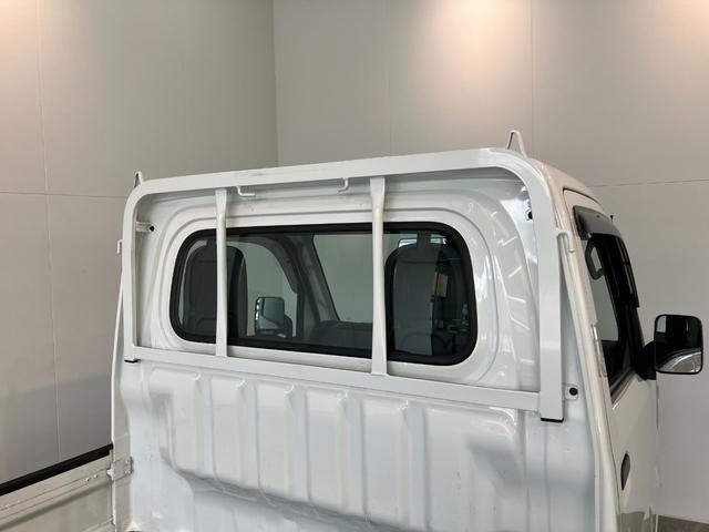 ハイゼットトラックスタンダード 4WD 5MT 走行1万8千キロ弱パートタイム4WD 5速マニュアル車 AM/FMラジオ パワステ マニュアルエアコン マニュアルレベリング 4枚リーフスプリング 荷台マット ゲートプロテクター バッテリーカバー(滋賀県)の中古車