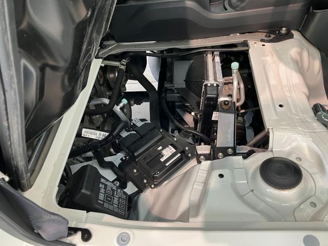 ハイゼットトラックスタンダード 4WD 5MT 走行1万8千キロ弱パートタイム4WD 5速マニュアル車 AM/FMラジオ パワステ マニュアルエアコン マニュアルレベリング 4枚リーフスプリング 荷台マット ゲートプロテクター バッテリーカバー(滋賀県)の中古車
