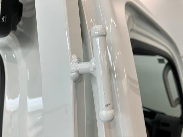 ハイゼットトラックＥＸＴ　４ＷＤ　デフロック　コーナーセンサー　スマートキー衝突被害軽減ブレーキ　コーナーセンサー　パートタイム４ＷＤ　デフロック　４枚リーフスプリング　Ｂｌｕｅｔｏｏｔｈ／ＵＳＢチューナー　ドラレコ　スマートキー　パワーウインドウ　オートライト　電格ミラー（滋賀県）の中古車