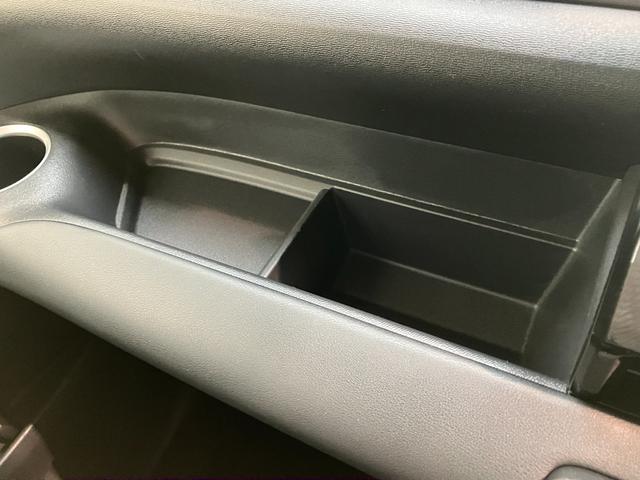 ノアG フルセグナビ バックカメラ 両側パワスラ レーダクルーズトヨタセーフティセンス コーナーセンサー フルセグナビ Bluetooth バックカメラ ETC 両側電動スライドドア 左スライドドアオートステップ LED ダブルエアコン クルコン スマートキー(滋賀県)の中古車