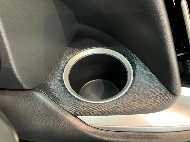 ノアG フルセグナビ バックカメラ 両側パワスラ レーダクルーズトヨタセーフティセンス コーナーセンサー フルセグナビ Bluetooth バックカメラ ETC 両側電動スライドドア 左スライドドアオートステップ LED ダブルエアコン クルコン スマートキー(滋賀県)の中古車