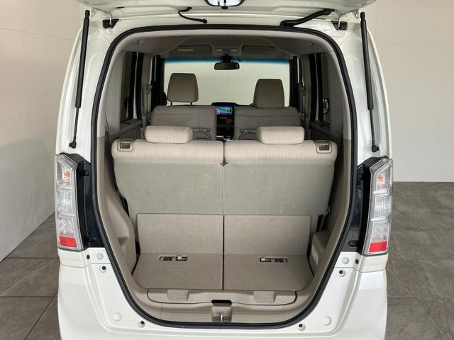Ｎ−ＢＯＸＧ　ＳＳパッケージ　フルセグナビ　バックカメラ　車検整備付衝突被害軽減ブレーキ　フルセグナビ　ＤＶＤ再生　Ｂｌｕｅｔｏｏｔｈ　ＵＳＢ　バックカメラ　ＥＴＣ　両側電動スライドドア　ＨＩＤ　オートライト　オートエアコン　前席シートヒーター　スマートキー（滋賀県）の中古車