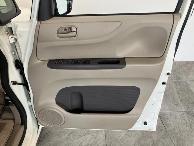 Ｎ−ＢＯＸＧ　ＳＳパッケージ　フルセグナビ　バックカメラ　車検整備付衝突被害軽減ブレーキ　フルセグナビ　ＤＶＤ再生　Ｂｌｕｅｔｏｏｔｈ　ＵＳＢ　バックカメラ　ＥＴＣ　両側電動スライドドア　ＨＩＤ　オートライト　オートエアコン　前席シートヒーター　スマートキー（滋賀県）の中古車