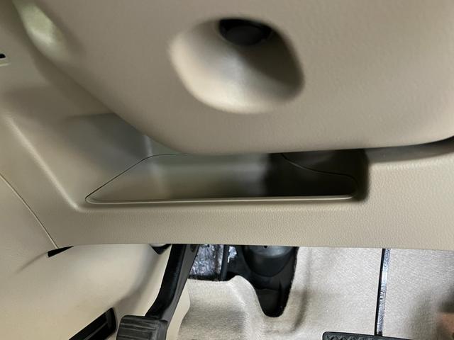 Ｎ−ＢＯＸＧ　ＳＳパッケージ　フルセグナビ　バックカメラ　車検整備付衝突被害軽減ブレーキ　フルセグナビ　ＤＶＤ再生　Ｂｌｕｅｔｏｏｔｈ　ＵＳＢ　バックカメラ　ＥＴＣ　両側電動スライドドア　ＨＩＤ　オートライト　オートエアコン　前席シートヒーター　スマートキー（滋賀県）の中古車