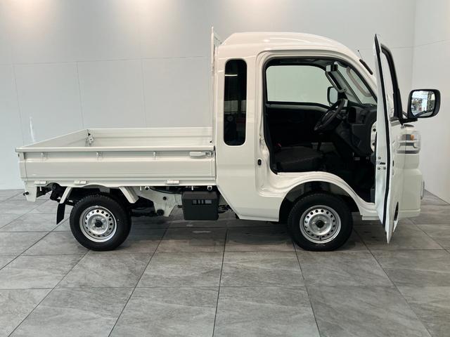ハイゼットトラックジャンボエクストラ　４ＷＤ　９型Ｄ・Ａ　届出済未使用車衝突被害軽減ブレーキ　コーナーセンサー　９型ディスプレイオーディオ　Ｂｌｕｅｔｏｏｔｈ　ＵＳＢ　バックカメラ　ＬＥＤ　スマートキー　パワーウインドウ　４ＷＤ　デフロック　荷台作業灯　ストロング防錆（滋賀県）の中古車
