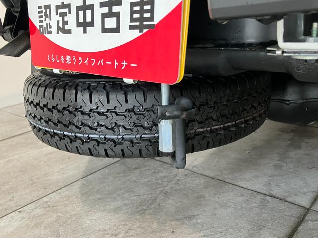 ハイゼットトラックジャンボエクストラ　４ＷＤ　９型Ｄ・Ａ　届出済未使用車衝突被害軽減ブレーキ　コーナーセンサー　９型ディスプレイオーディオ　Ｂｌｕｅｔｏｏｔｈ　ＵＳＢ　バックカメラ　ＬＥＤ　スマートキー　パワーウインドウ　４ＷＤ　デフロック　荷台作業灯　ストロング防錆（滋賀県）の中古車