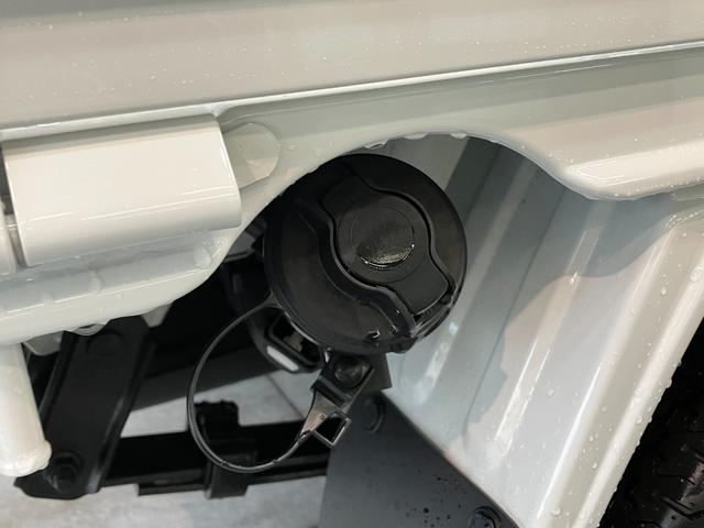 ハイゼットトラックジャンボエクストラ　４ＷＤ　９型Ｄ・Ａ　届出済未使用車衝突被害軽減ブレーキ　コーナーセンサー　９型ディスプレイオーディオ　Ｂｌｕｅｔｏｏｔｈ　ＵＳＢ　バックカメラ　ＬＥＤ　スマートキー　パワーウインドウ　４ＷＤ　デフロック　荷台作業灯　ストロング防錆（滋賀県）の中古車