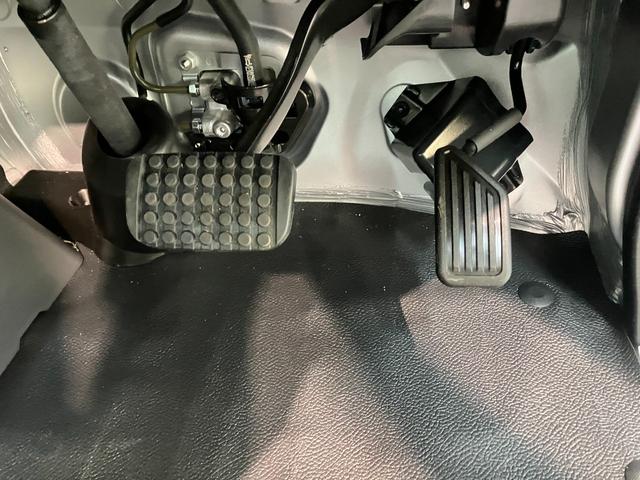 ハイゼットトラックジャンボエクストラ 4WD CVT 9D.A 届出済未使用車衝突被害軽減ブレーキ コーナーセンサー 9型ディスプレイオーディオ Bluetooth USB バックカメラ LED スマートキー パワーウインドウ 電動格納式ミラー 4WD デフロック 荷台作業灯(滋賀県)の中古車