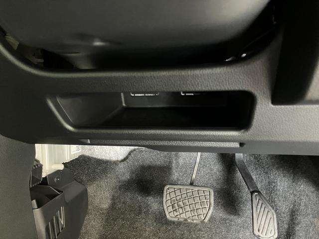ムーヴキャンバスストライプスＧ　両側電動スライドドア　届出済未使用車衝突被害軽減ブレーキ　コーナーセンサー　バックカメラ（ナビ装着時用）　両側電動スライドドア　前席シートヒーター　電動パーキングブレーキ　ＬＥＤ　オートライト　オートエアコン　スマートキー　エコアイドル（滋賀県）の中古車
