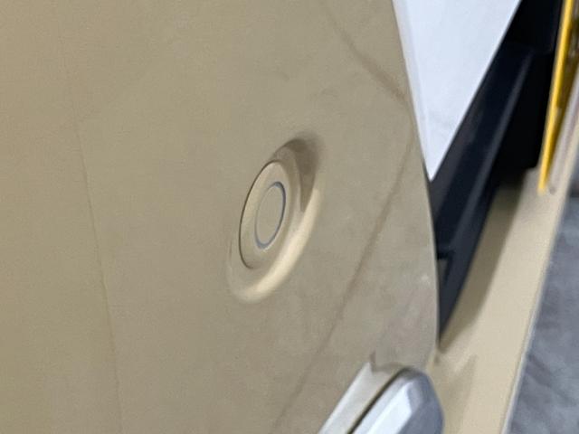ムーヴキャンバスストライプスＧ　両側パワスラ　ＬＥＤ　届出済未使用車衝突被害軽減ブレーキ　コーナーセンサー　バックカメラ（ナビ装着時用）　両側電動スライドドア　前席シートヒーター　電動パーキングブレーキ　ＬＥＤ　オートライト　オートエアコン　スマートキー　エコアイドル（滋賀県）の中古車