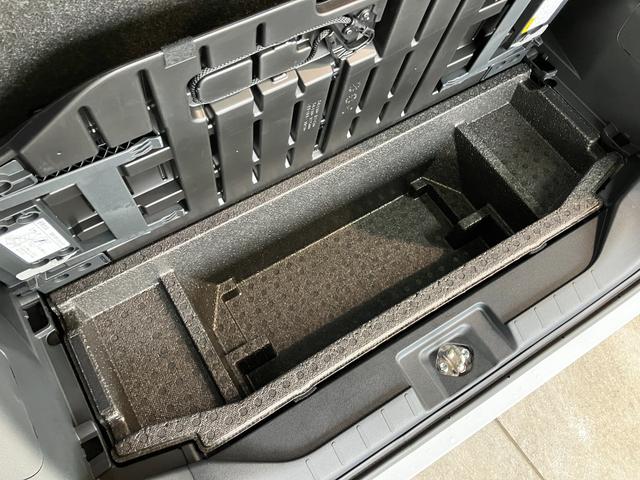 タントカスタムＲＳリミテッド　ターボ　両側パワスラ　届出済未使用車衝突被害軽減ブレーキ　コーナーセンサー　バックカメラ（ナビ装着時用）　両側電動スライドドア　前席シートヒーター　レーダークルーズ　ＬＥＤ　オートライト　オートエアコン　スマートキー　エコアイドル（滋賀県）の中古車